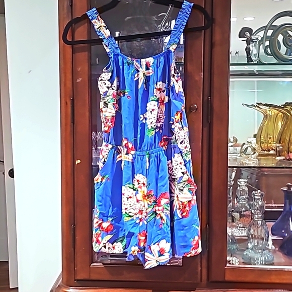 Express Romper with Straps Blue with floral designs size xs - Picture 1 of 8